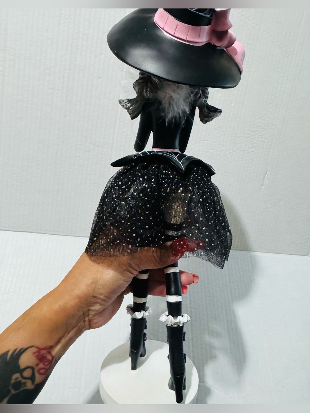 Witch kissing frog BNWT - Picture 6 of 9